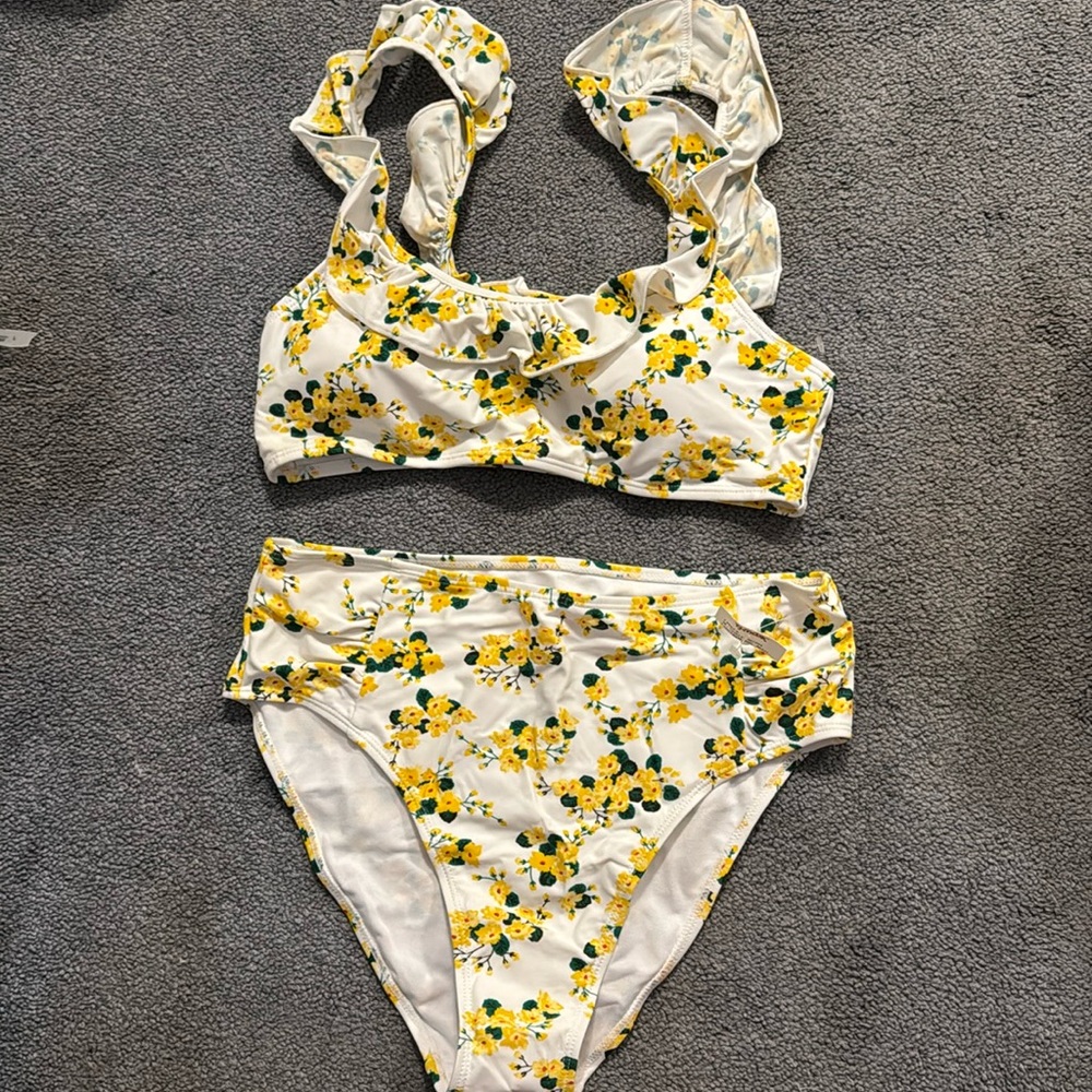 NWT floral bikini